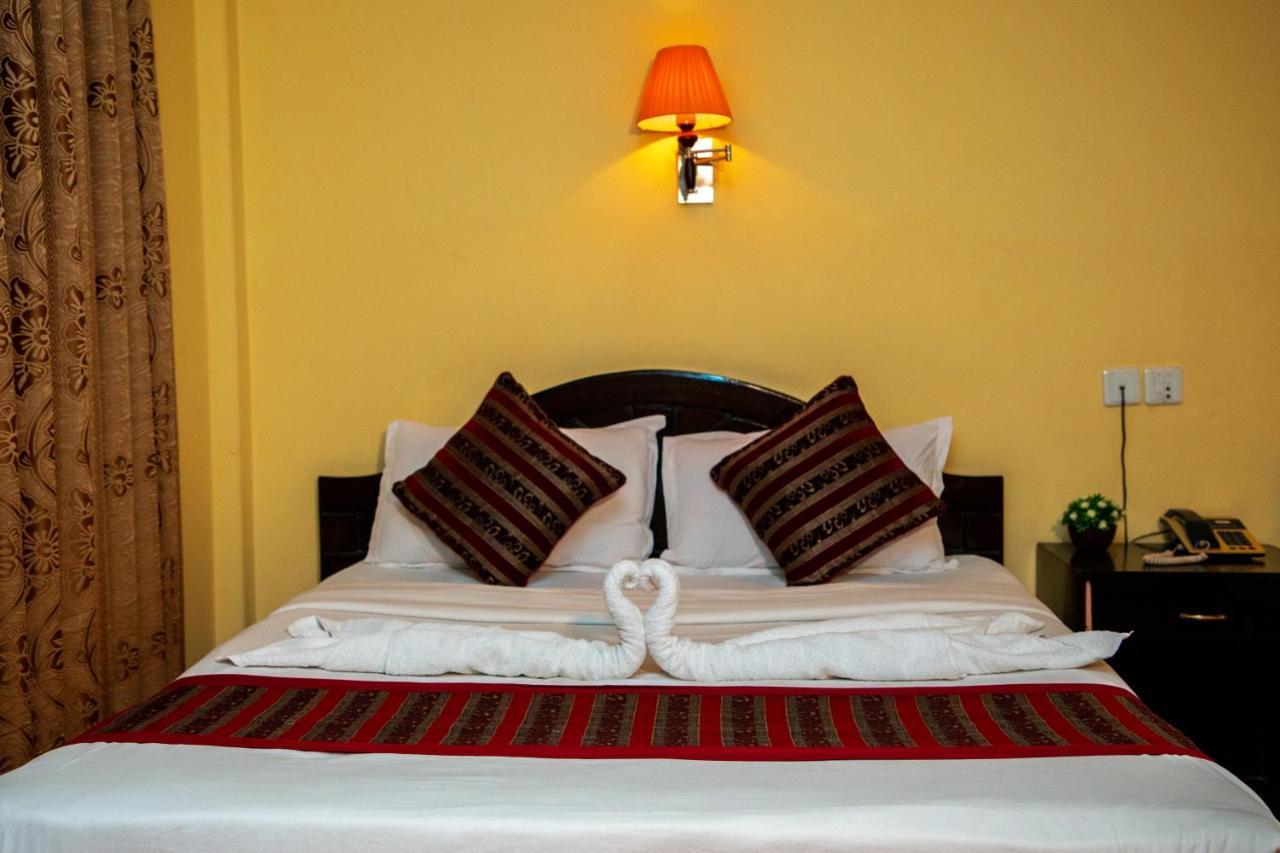 Hotel Bougainvillea 博卡拉 外观 照片