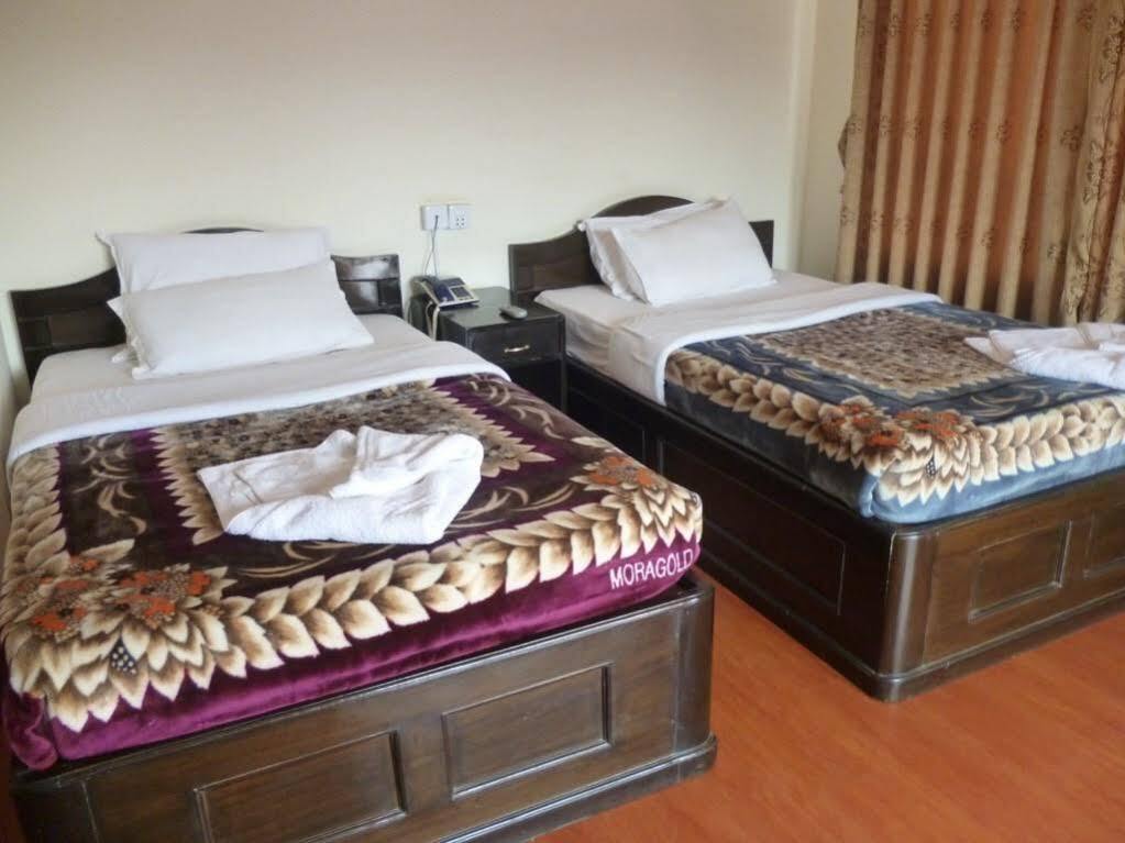 Hotel Bougainvillea 博卡拉 外观 照片